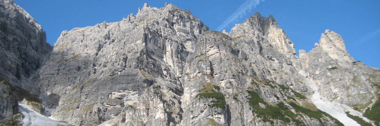 Bildung versetzt Berge! Personalentwicklung die wirkt! Röder Training Bildung versetzt Berge! Röder Training